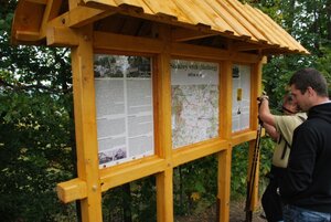 Informační tabule u rozhledny na Strážném vrchu 